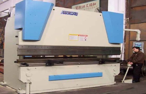 машинное оборудование тормоза гидровлического давления CNC паза 6mm v для для гнуть стальных плит 160T/3200mm